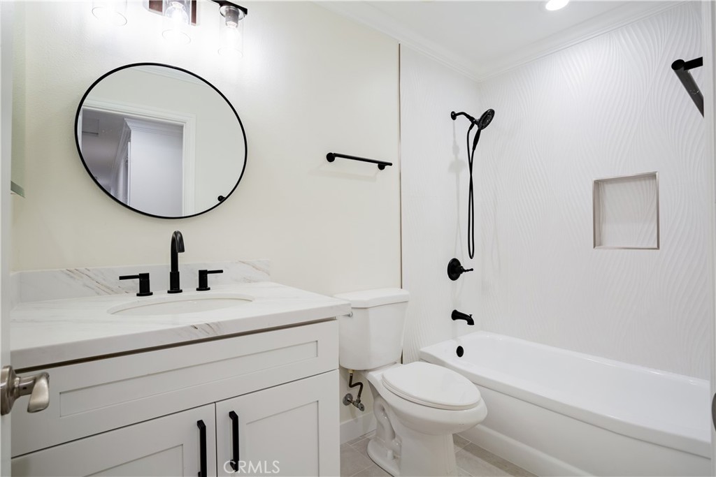 1321 E Cypress Avenue