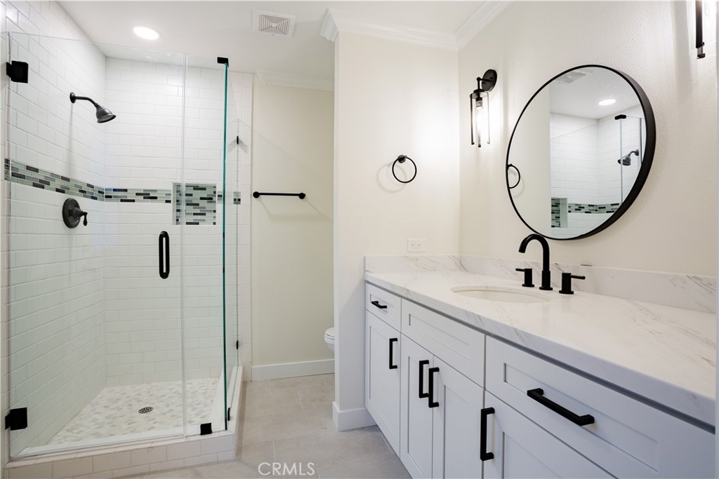 1321 E Cypress Avenue