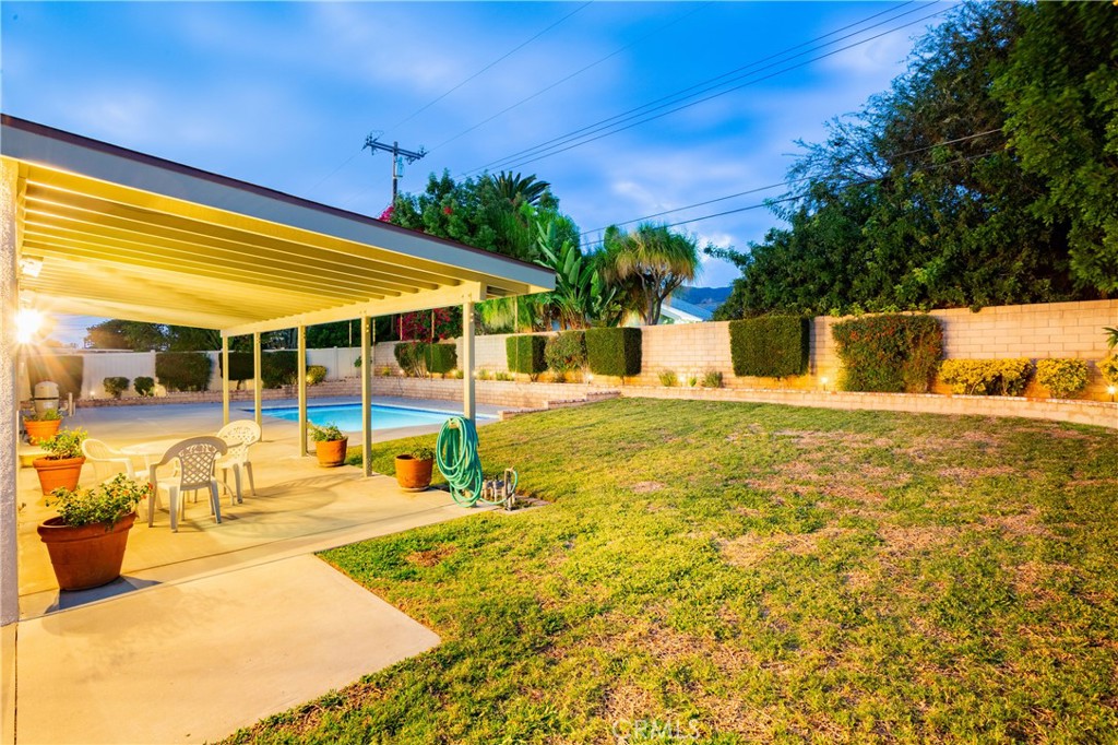 1321 E Cypress Avenue