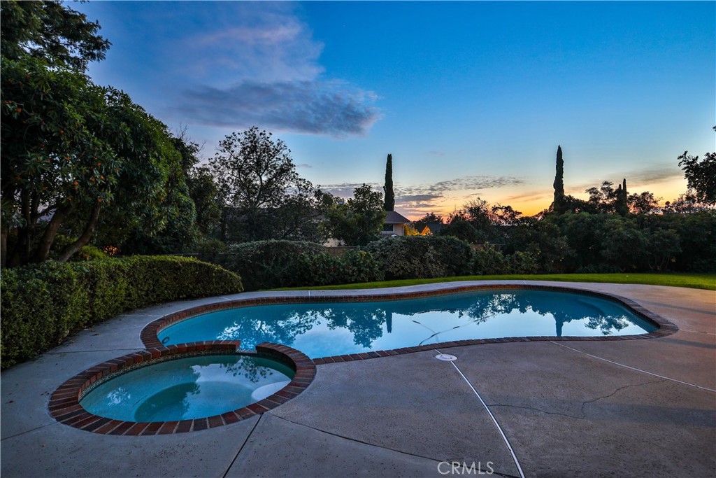 2230 Edinboro Avenue