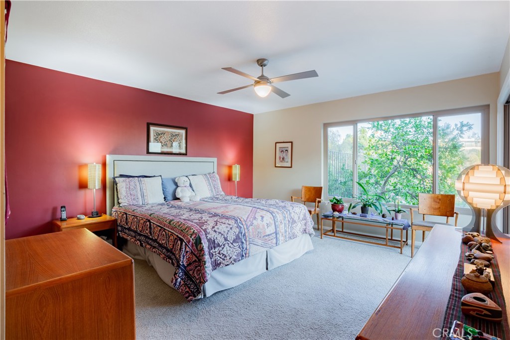 2740 N Mountain Avenue