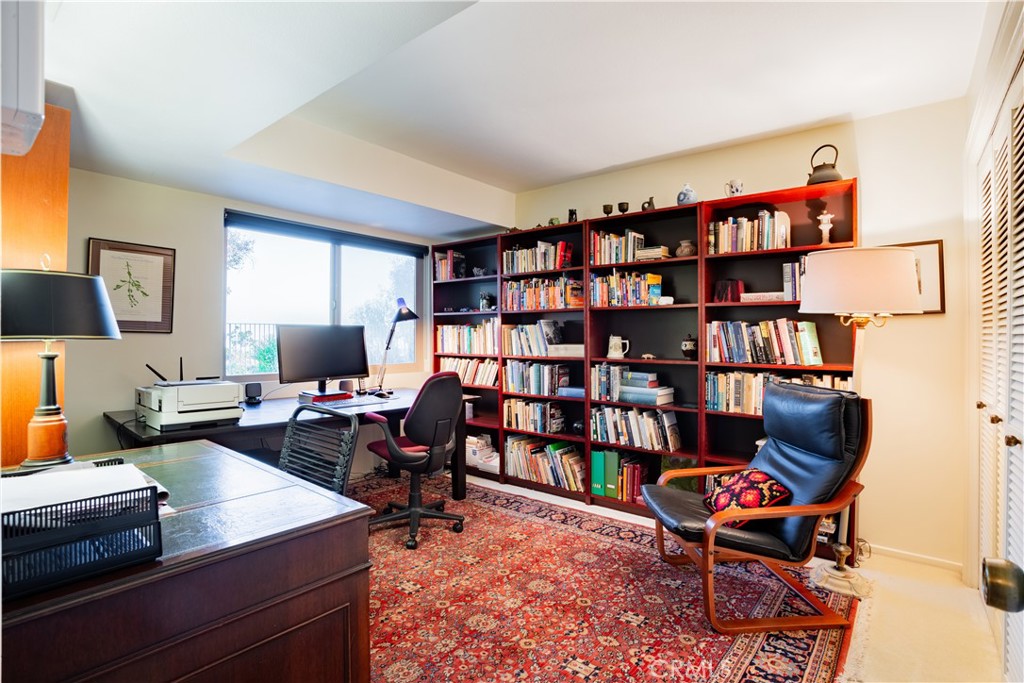 2740 N Mountain Avenue