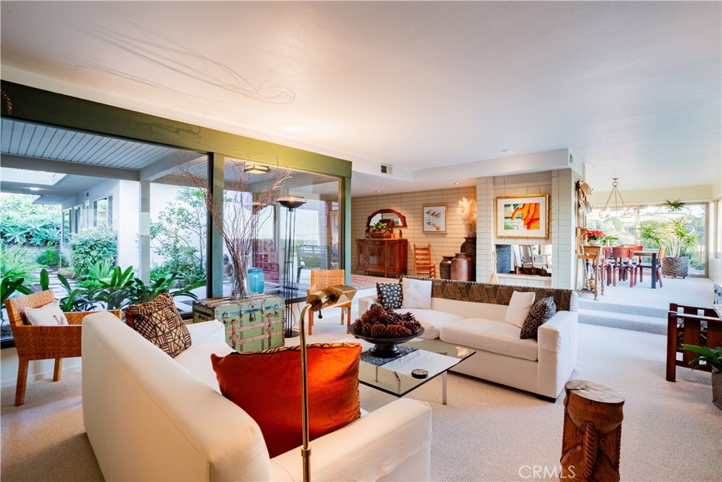 2740 N Mountain Avenue