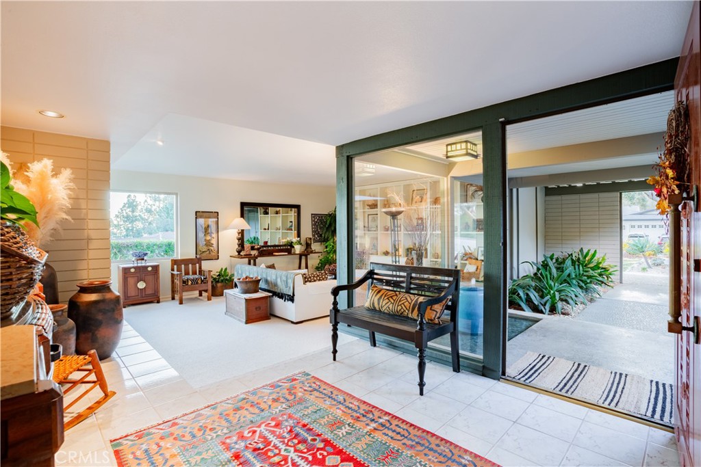 2740 N Mountain Avenue