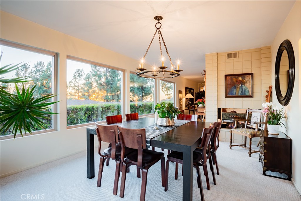 2740 N Mountain Avenue