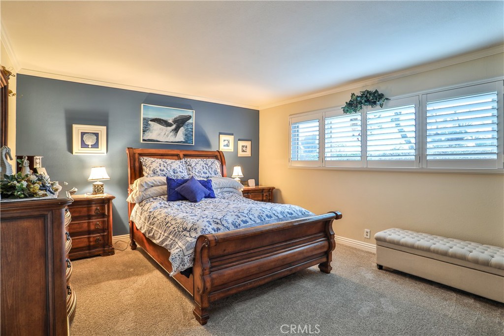 2397 N San Benito Court