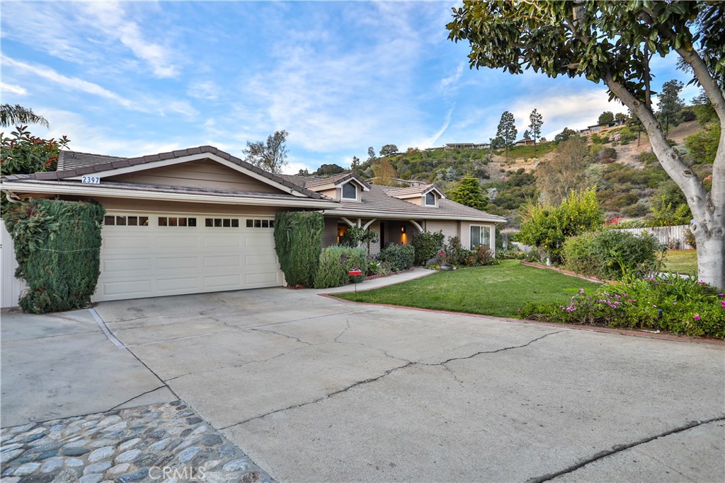 2397 N San Benito Court