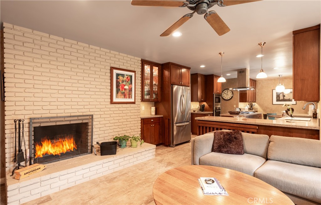 1648 N Mountain Avenue