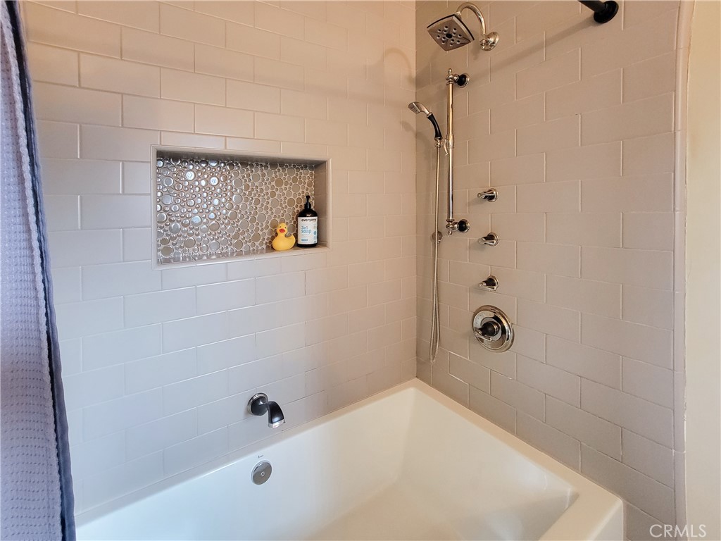 1648 N Mountain Avenue