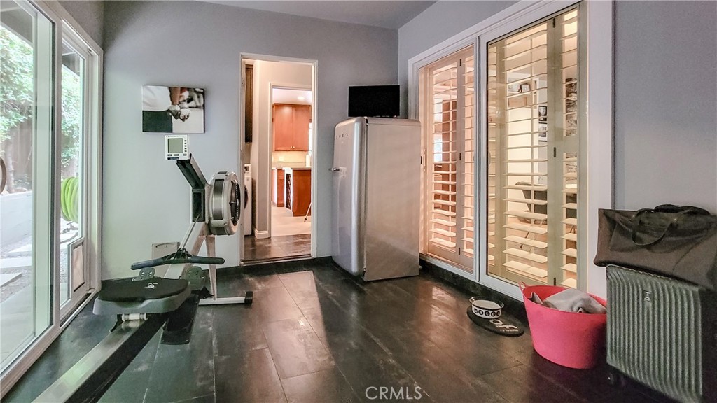 1648 N Mountain Avenue