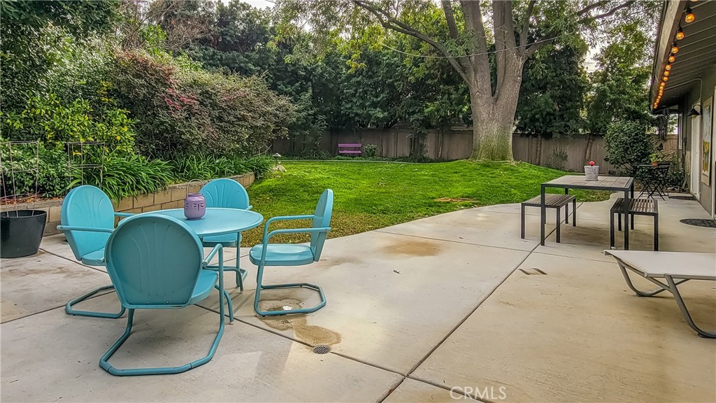 1648 N Mountain Avenue