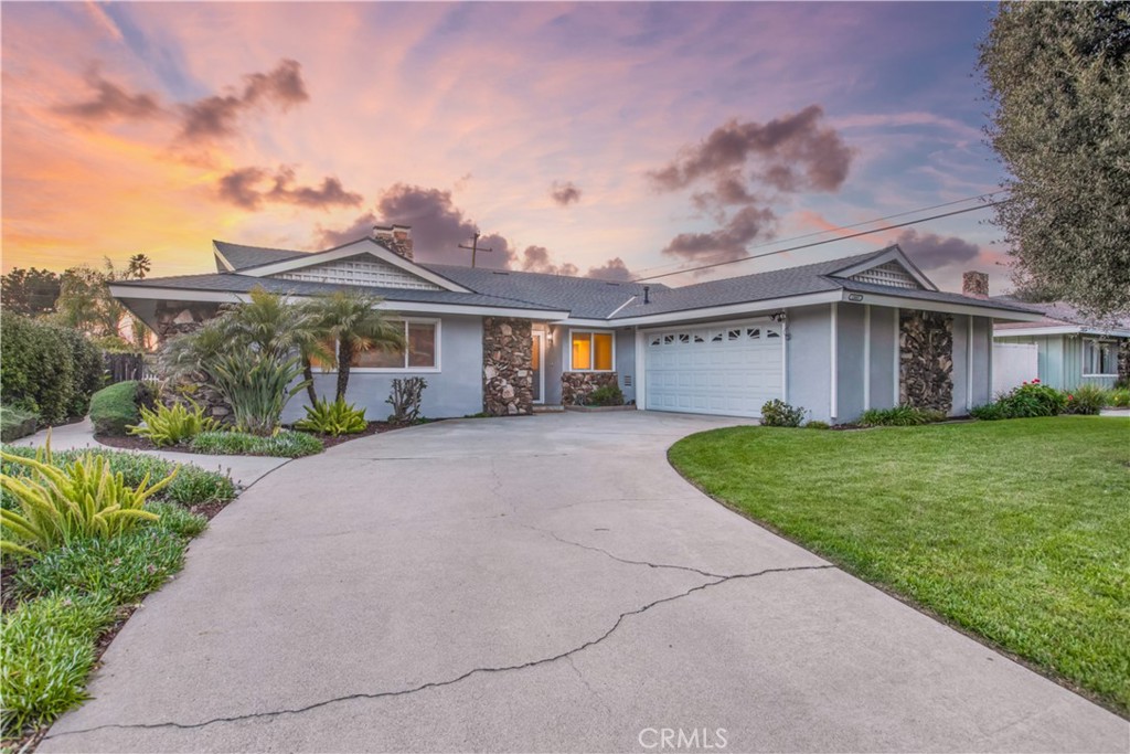 1885 Rosemount Avenue