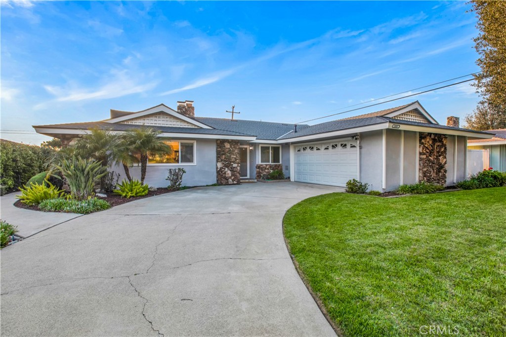 1885 Rosemount Avenue