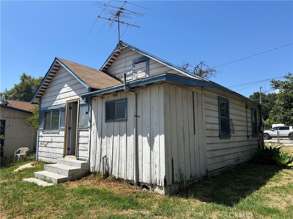 2566 Blanchard Place