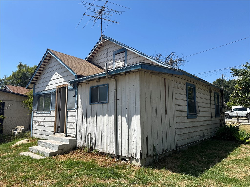 2566 Blanchard Place