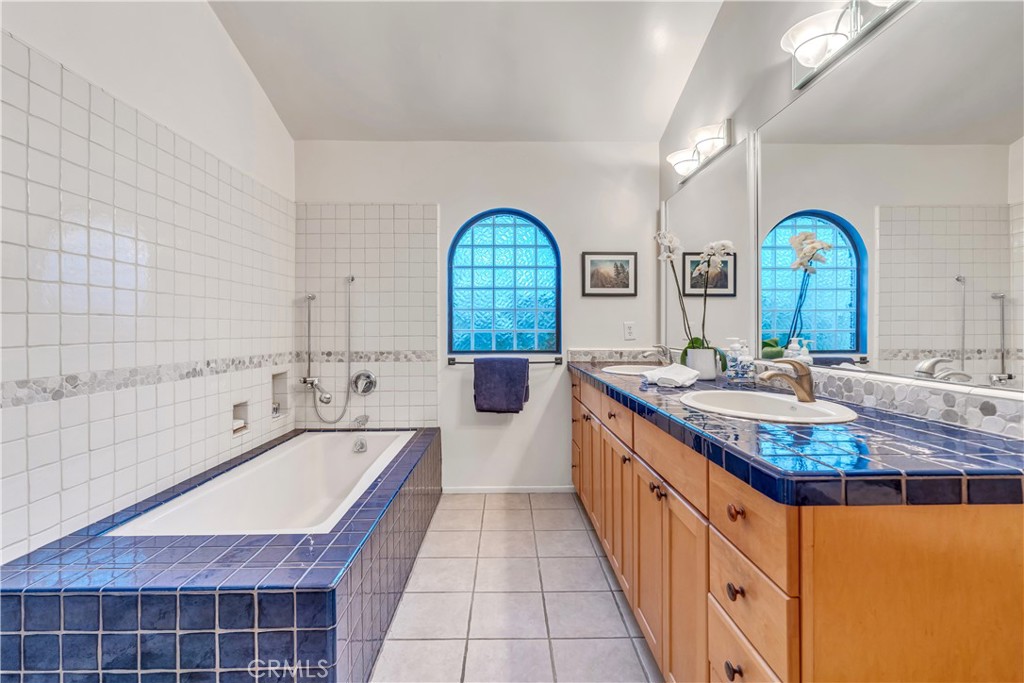 1959 Bridgeport Avenue