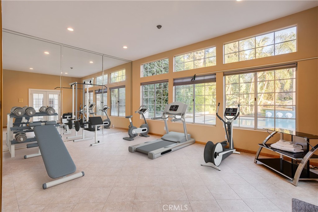 840 Peninsula Avenue