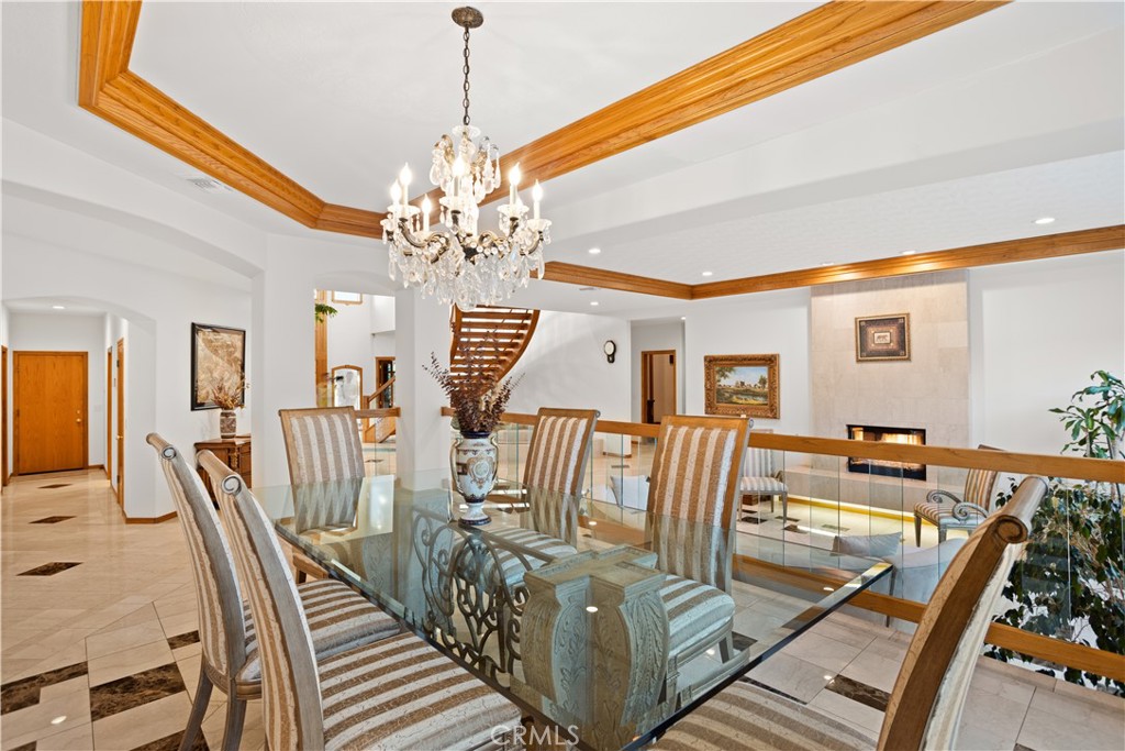 840 Peninsula Avenue