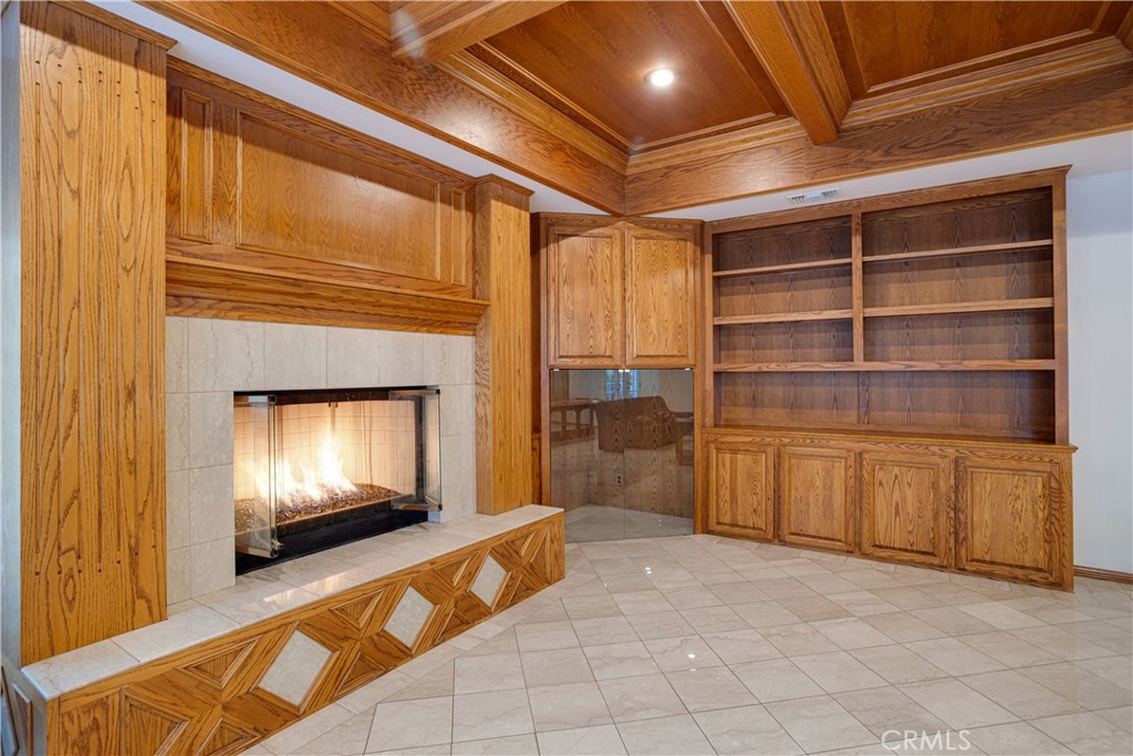 840 Peninsula Avenue