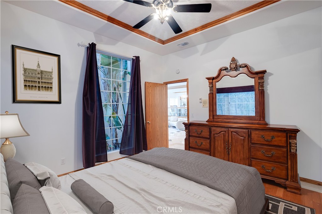 840 Peninsula Avenue