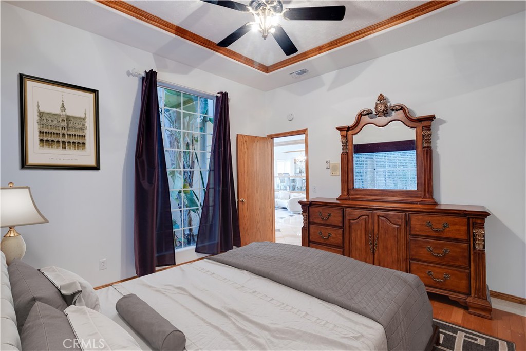 840 Peninsula Avenue