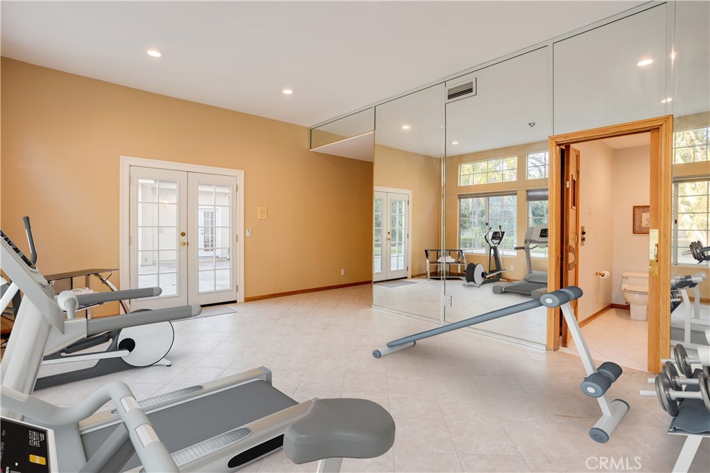 840 Peninsula Avenue