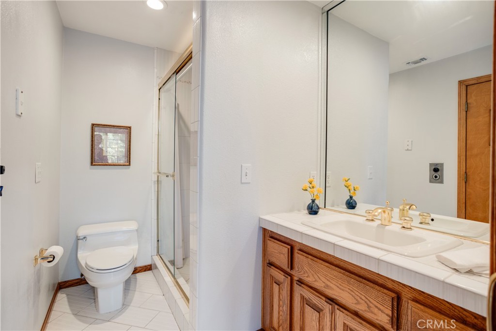 840 Peninsula Avenue