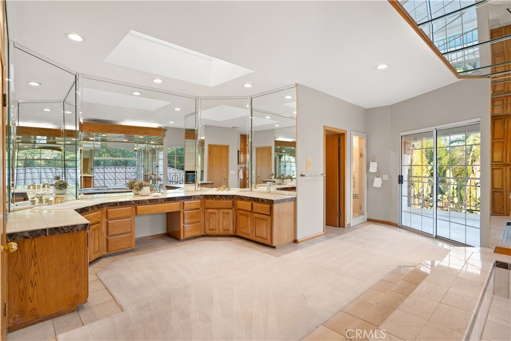 840 Peninsula Avenue