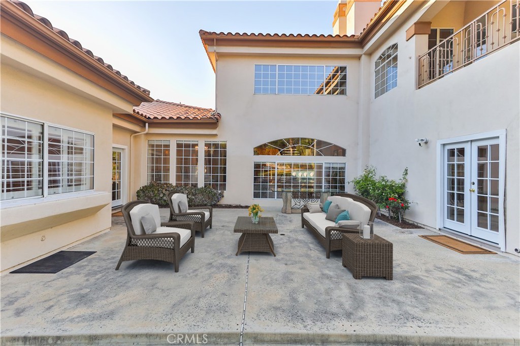 840 Peninsula Avenue