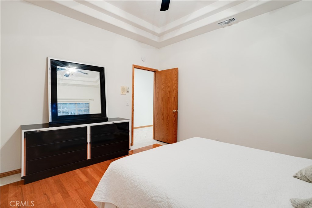 840 Peninsula Avenue