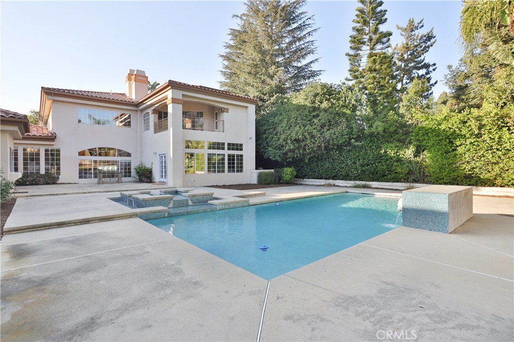 840 Peninsula Avenue