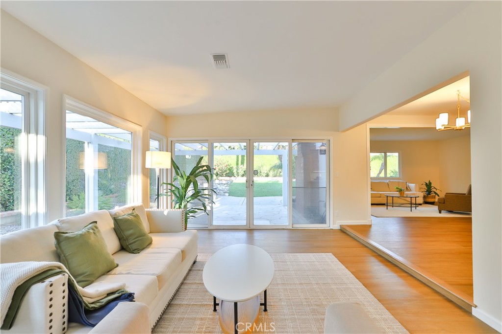 1159 Oak Knoll Terrace