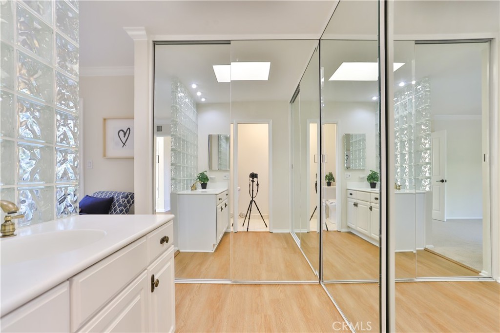 1159 Oak Knoll Terrace