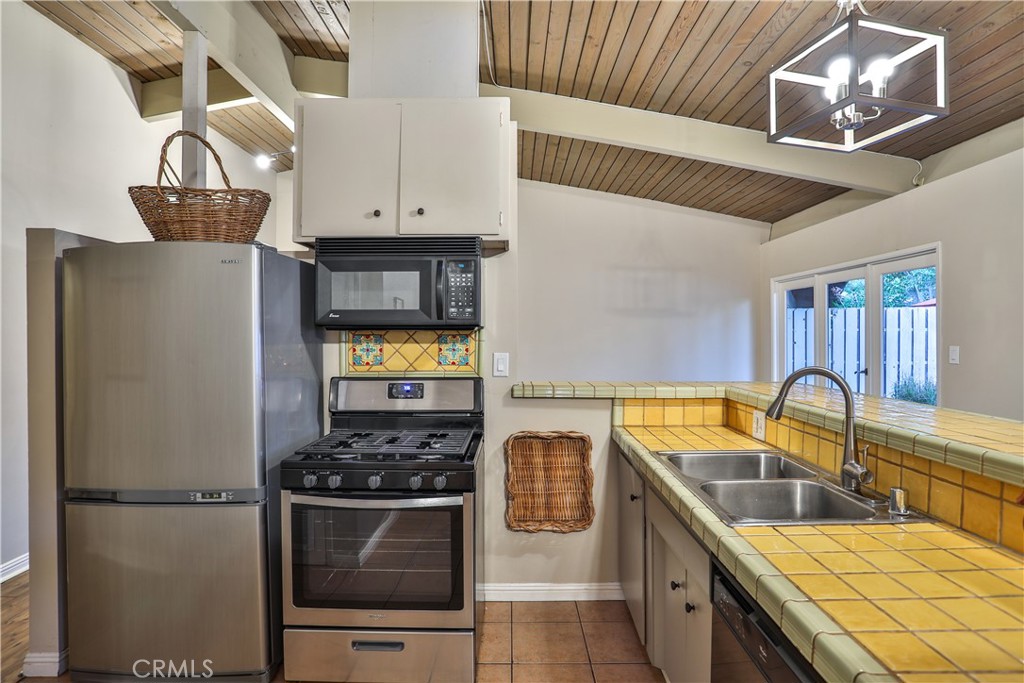 10448 Alta Loma Drive