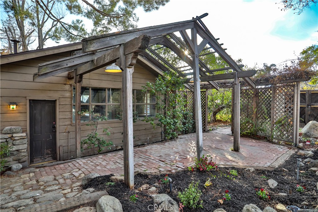 1890 Palomino Avenue