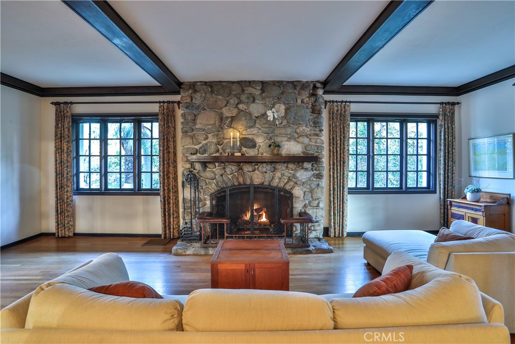 1890 Palomino Avenue