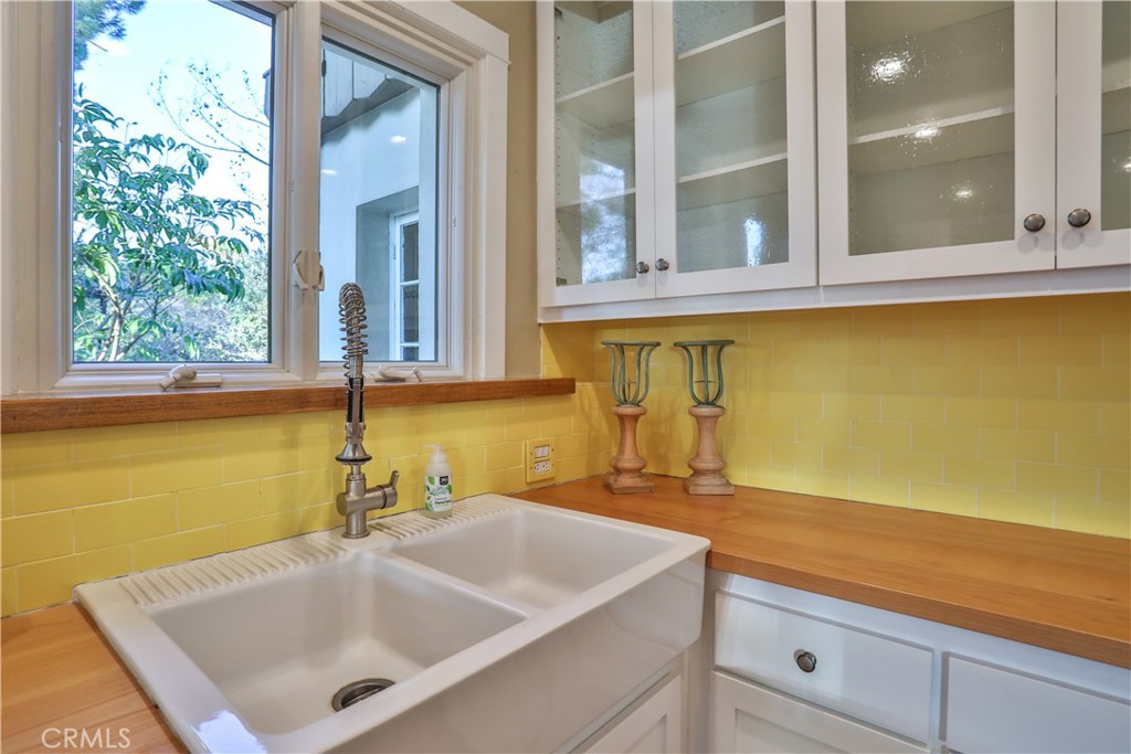 1890 Palomino Avenue