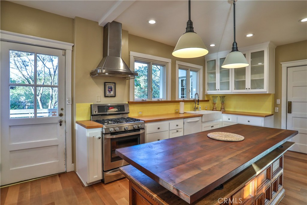 1890 Palomino Avenue