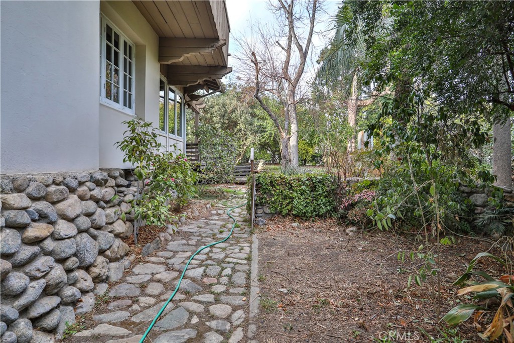 1890 Palomino Avenue