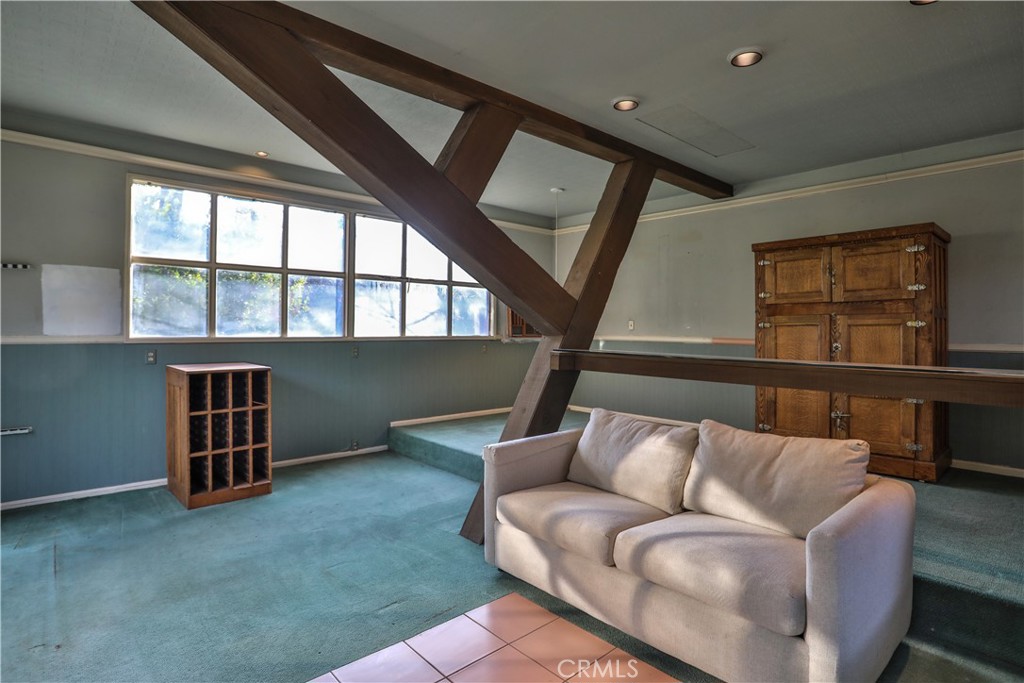 1890 Palomino Avenue