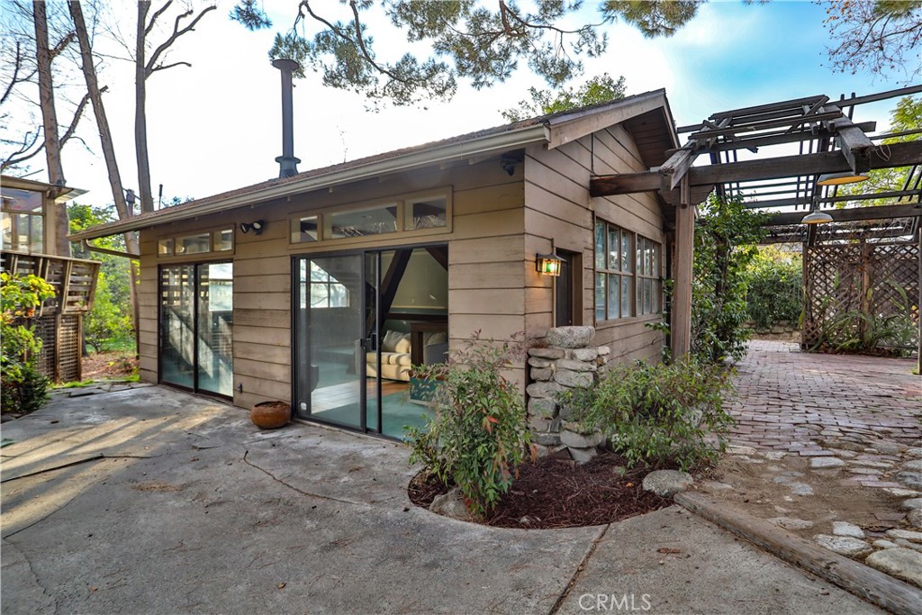 1890 Palomino Avenue