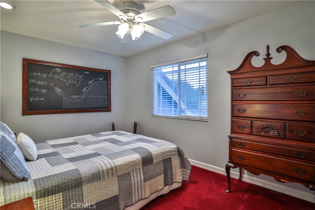 105 E Blue Mountain Way