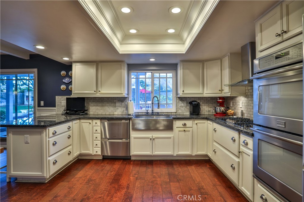 105 E Blue Mountain Way