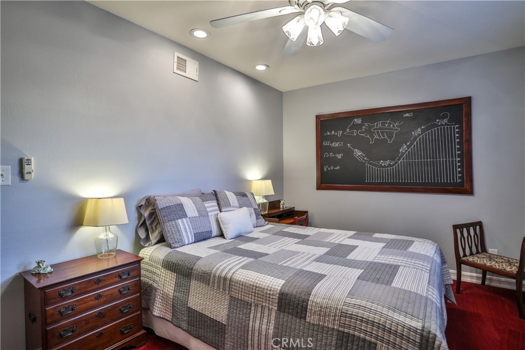 105 E Blue Mountain Way