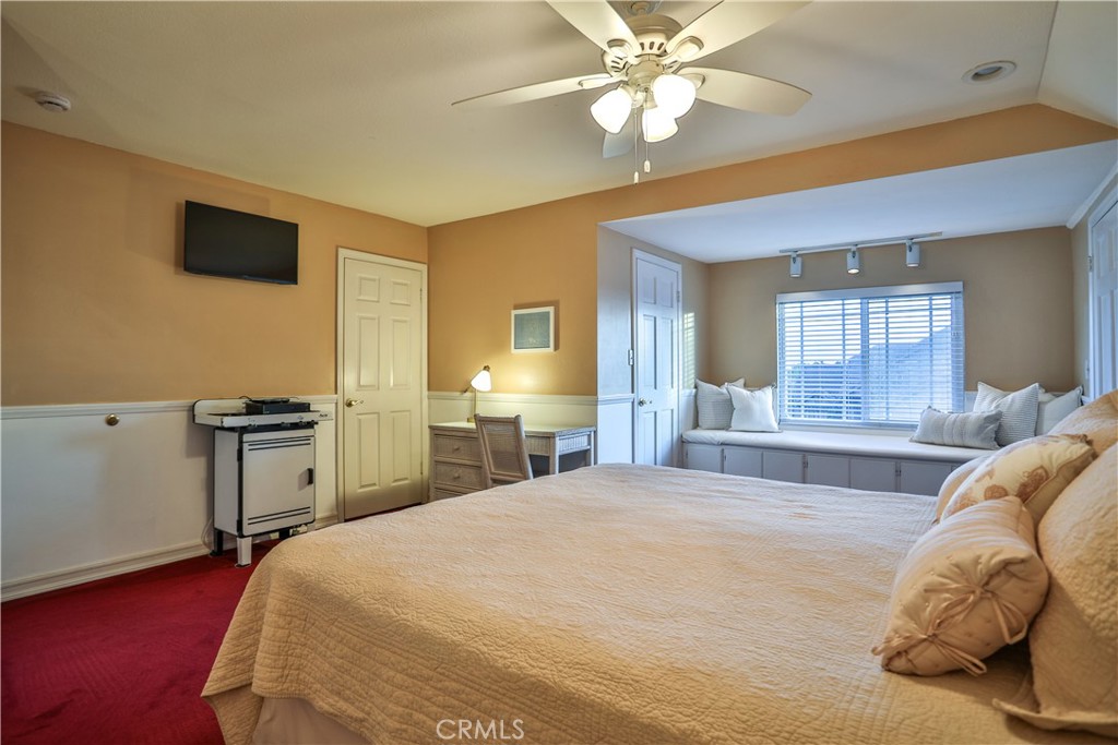 105 E Blue Mountain Way