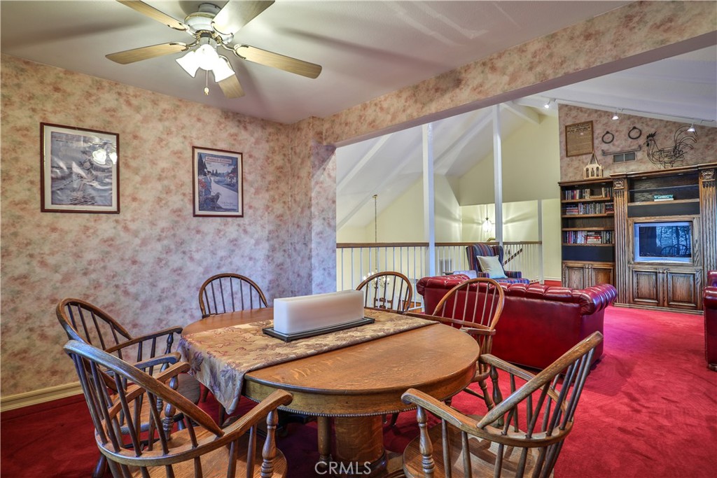 105 E Blue Mountain Way