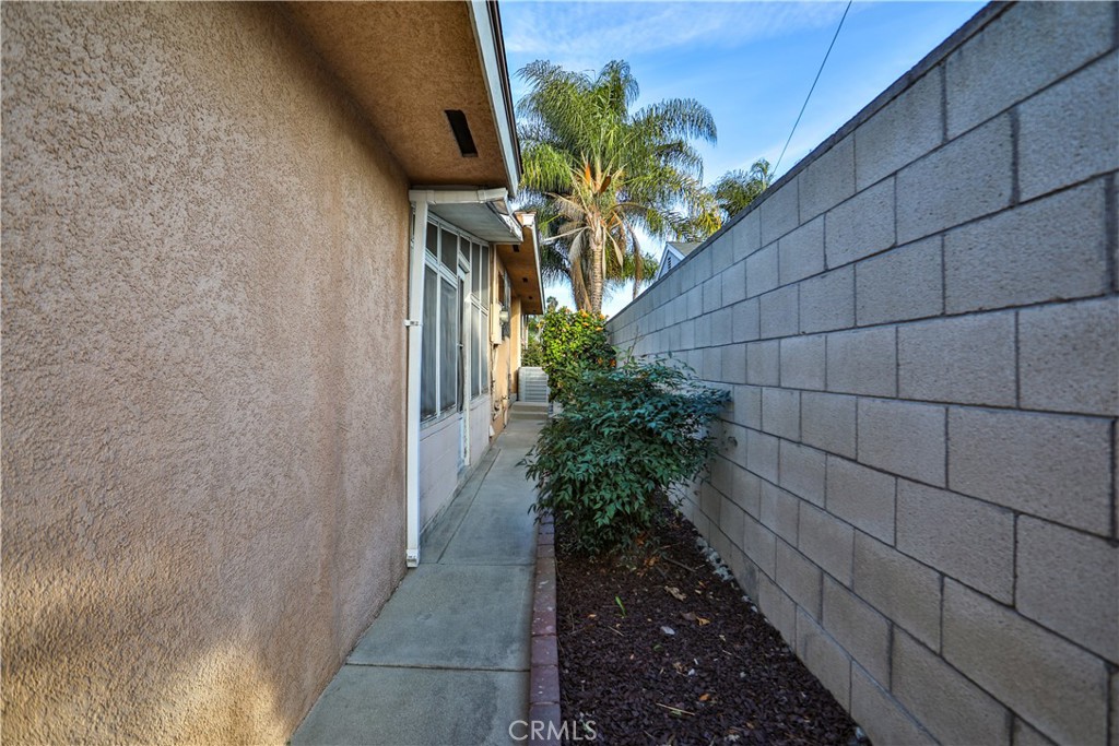 1847 Bonnie Brae Street