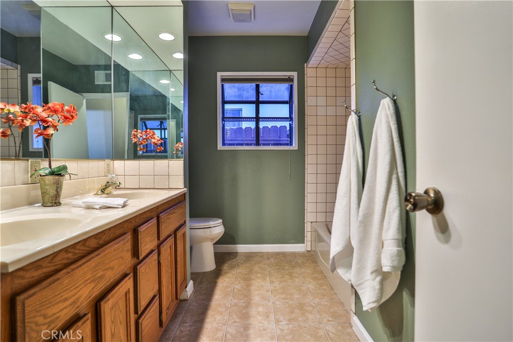 1847 Bonnie Brae Street