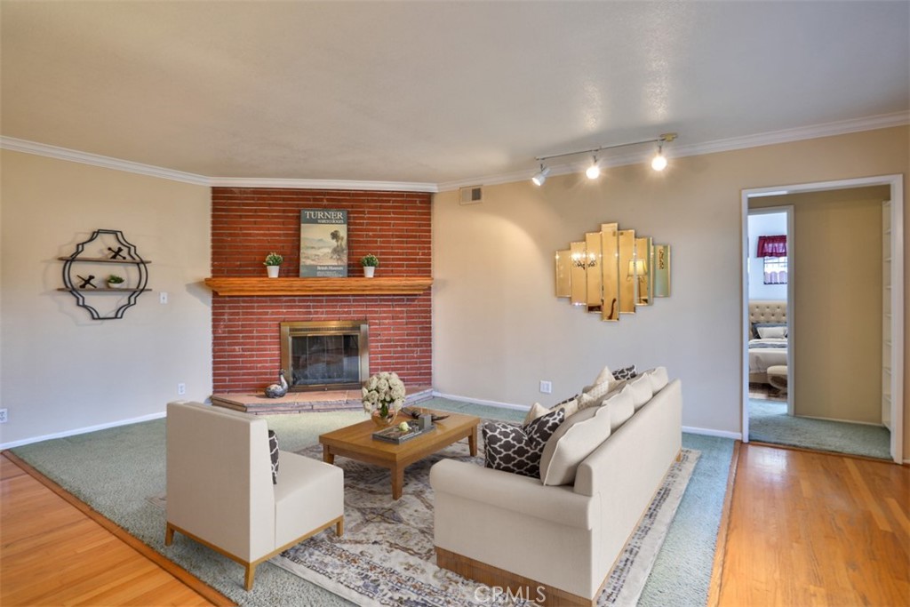 1847 Bonnie Brae Street