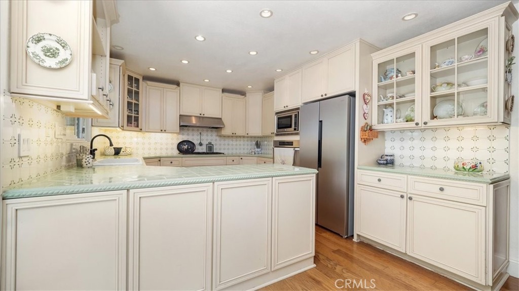 1819 Elmhurst Circle